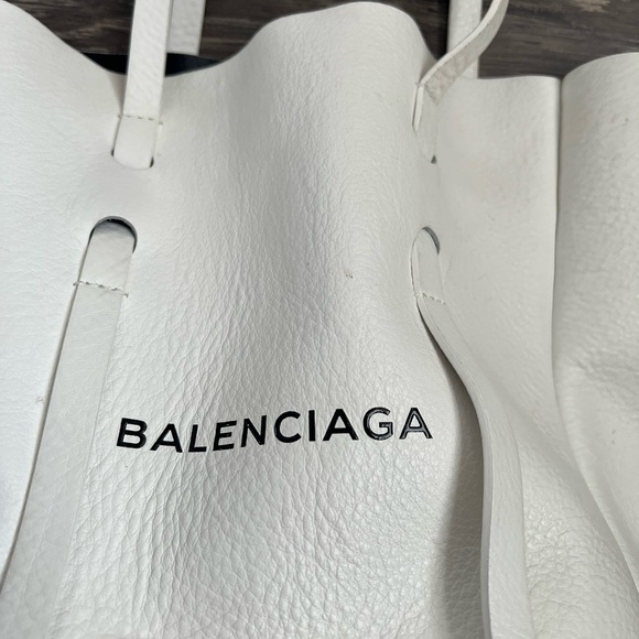 Balenciaga white everyday xsmall tote bag - Picture 2 of 16